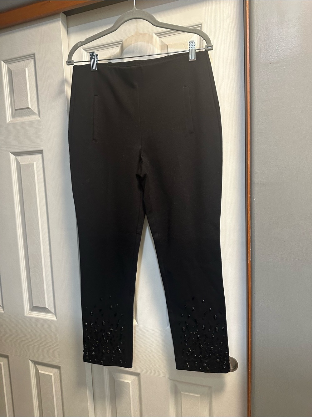 Chico's Black Embellished Cropped Ponte Pants